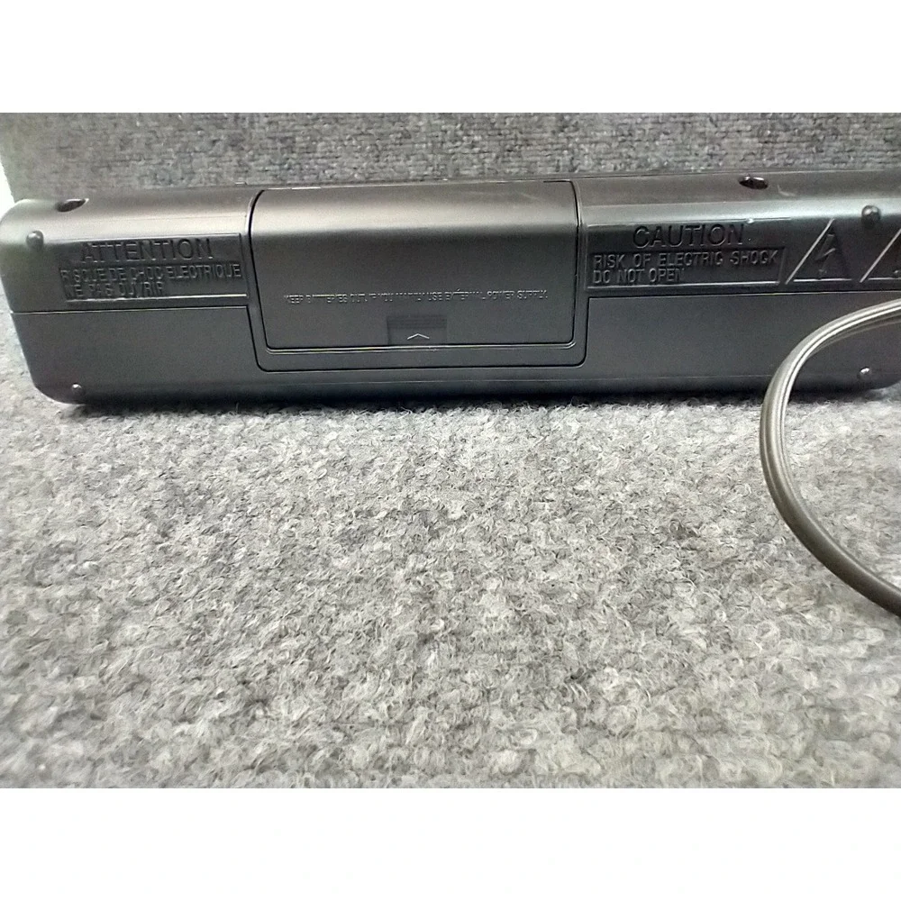 Sony ICF-890 4-Band Portable‎ Radio Receiver AM FM TV Sound Black AC Battery